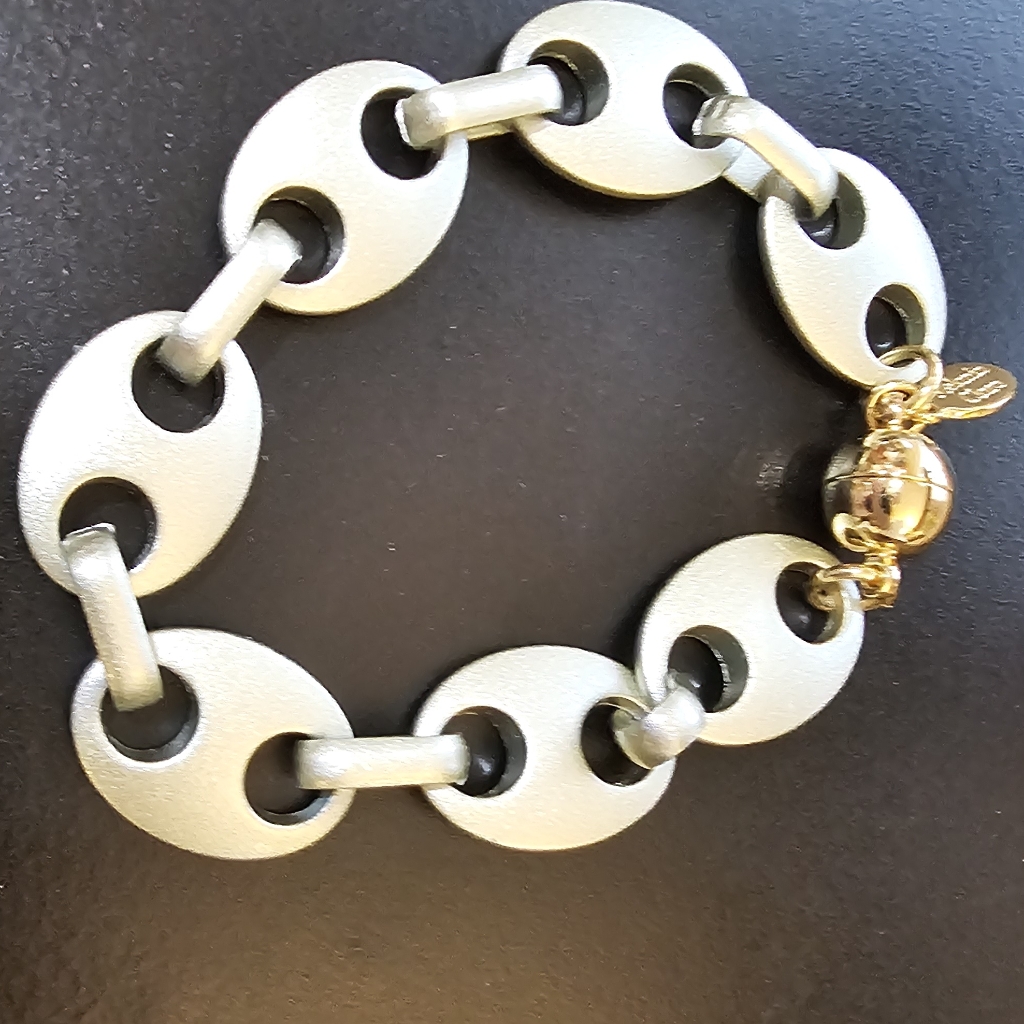Brand New Bar Alaia Bracelet 24$
